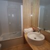 Отель Comfortable Apartment With Ac At 900 M From The Beach в Палсе