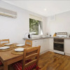 Отель Cedar 6 - fully renovated apartment, фото 11