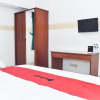 Отель RedDoorz near Lenmarc Mall Surabaya, фото 3