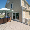 Отель Immaculate Waterfront Beach House 5 Bedroom Home by RedAwning, фото 23