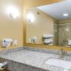 Отель Quality Inn & Suites, фото 21