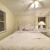 Отель Siesta Beach Cottage, Sleeps 6, Walk to Beach, Stores, & Restaurants, фото 19