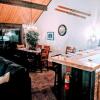 Отель Two-Bedroom plus Den Standard Unit #82 by Escape For All Seasons, фото 14