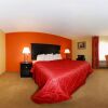 Отель Comfort Inn & Suites Cleveland, фото 33