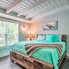 Отель Modern Oak Island Escape: 1 Mile to Long Beach!, фото 2