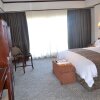 Отель Kampala Serena Hotel, фото 1