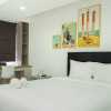 Отель Spacious Studio Room Menteng Square Apartment, фото 12