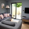 Отель Little Elm - luxury home from home, free parking, 30-40 mins walk from Bath city centre, фото 6