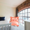 Отель The Warehouse Loft - Trendy Converted Warehouse 3BDR, фото 4