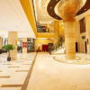 Отель Huaqiao Dongfang Hotel, фото 2