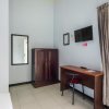 Отель OYO Life 3387 Nakula Homestay Syariah, фото 15