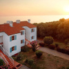 Отель Lanterna Resort, фото 1