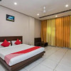 Отель OYO 18757 Nakshatra Inn, фото 12