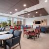 Отель Holiday Inn Express & Suites Chicago - Hoffman Estates, an IHG Hotel, фото 10