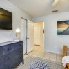 Отель The Sandbox by Book That Condo, фото 18