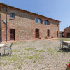 Отель Tuscan Farmhouse in Peccioli with Swimming Pool near Lakes, фото 34