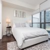 Отель Toronto Escape - The Diamond Suite, фото 12