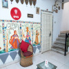 Отель OYO 12726 Home Heritage Lake View Hanuman Ghat, фото 8