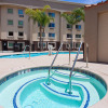 Отель Holiday Inn Express Colton-Riverside North, an IHG Hotel, фото 16