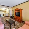Отель Quality Inn & Suites, фото 17