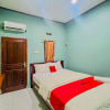 Отель RedDoorz near Sunrise Mall Mojokerto, фото 7