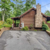 Отель Nestled Inn- One Bedroom Cabin, фото 24