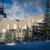 Отель Woodrun Lodge by Whistler Premier, фото 20