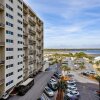 Отель Pinnacle Port A502 - Updated 3 Bedroom . Free Fun! Boat Ramp Access! Condo by Redawning, фото 39