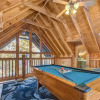 Отель Sunset Lodge, 3 Bedrooms, Hot Tub, Fireplace, фото 12