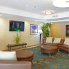 Отель Candlewood Suites San Antonio Airport, an IHG Hotel, фото 2