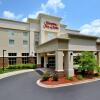 Отель Hampton Inn & Suites Huntersville, фото 1