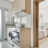 Отель Sanders Crystal - Inviting  2-bdr Apt w Balcony, фото 11