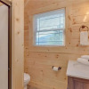 Отель Lone Wolf Lodge - Three Bedroom Cabin, фото 5