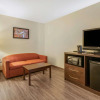 Отель Econo Lodge Inn & Suites Fairgrounds, фото 3