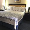 Отель Days Inn N Suites Wyndham Near Ybor City, фото 4