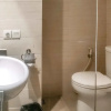 Отель RedDoorz Premium @ Jalan Veteran Bojonegoro, фото 12