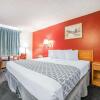 Отель Econo Lodge, фото 35