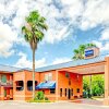 Отель Econo Lodge Inn & Suites Near Lackland AFB в Сан-Антонио