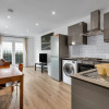 Отель Charming 2-bed Apartment in South West London, фото 9