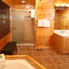 Отель Smoky Bear Manor - Five Bedroom Cabin, фото 2