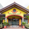 Отель RedDoorz Syariah near Plaza Medan Fair 2, фото 1