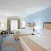 Отель Comfort Inn & Suites Plainville-Foxboro, фото 16