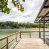 Отель Pecan Shores Retreat by RedAwning, фото 14