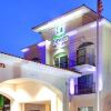 Отель Holiday Inn Express Lake Elsinore в Лейк-Эльсиноре