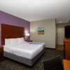 Отель La Quinta Inn & Suites by Wyndham Tupelo в Тупеле