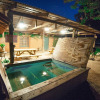 Отель Geronimo Creek Retreat Getaway Cabin #0 1 Bedroom 1 Bathroom Cabin, фото 9