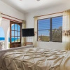 Отель Secret's Oceanfront Vacation Villa, фото 3