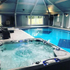Отель Beautiful Family Home With 42Ft Pool And Cinema Room, фото 17
