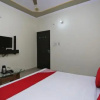 Отель OYO 8114 Home Stay S K Palace, фото 9