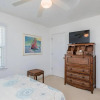 Отель Sweet Retreat by Oak Island Accommodations, фото 32